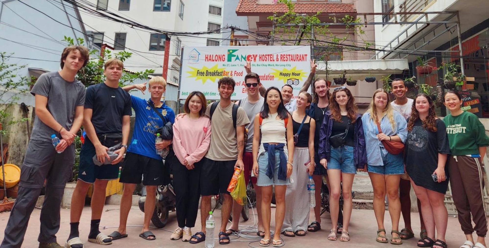 Ha Long Fancy Hostel With Vegetarian And Vegan Restaurant Zewnętrze zdjęcie