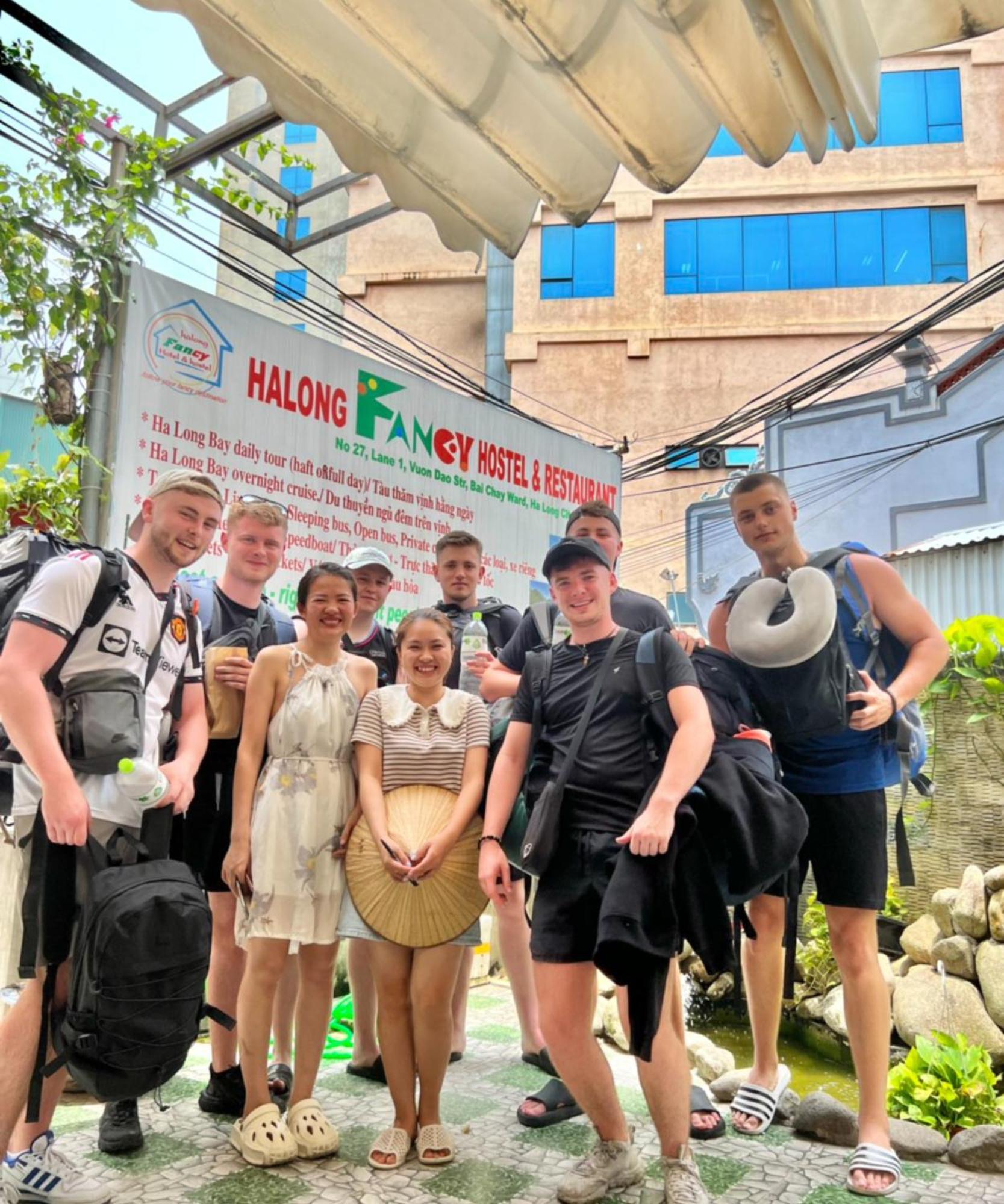 Ha Long Fancy Hostel With Vegetarian And Vegan Restaurant Zewnętrze zdjęcie