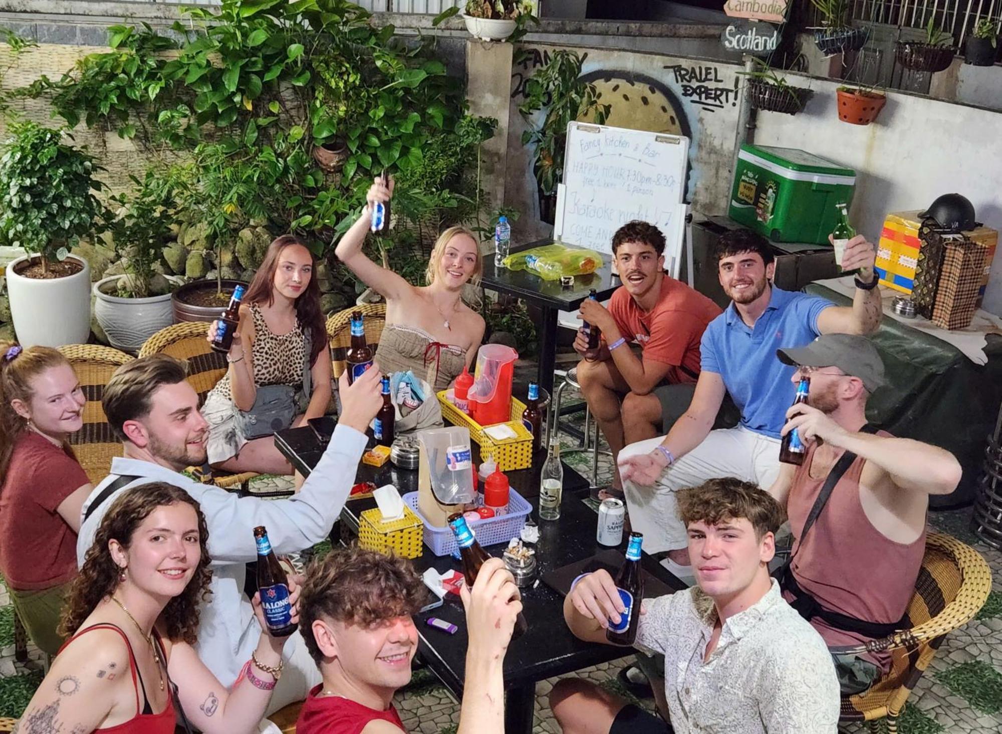 Ha Long Fancy Hostel With Vegetarian And Vegan Restaurant Zewnętrze zdjęcie