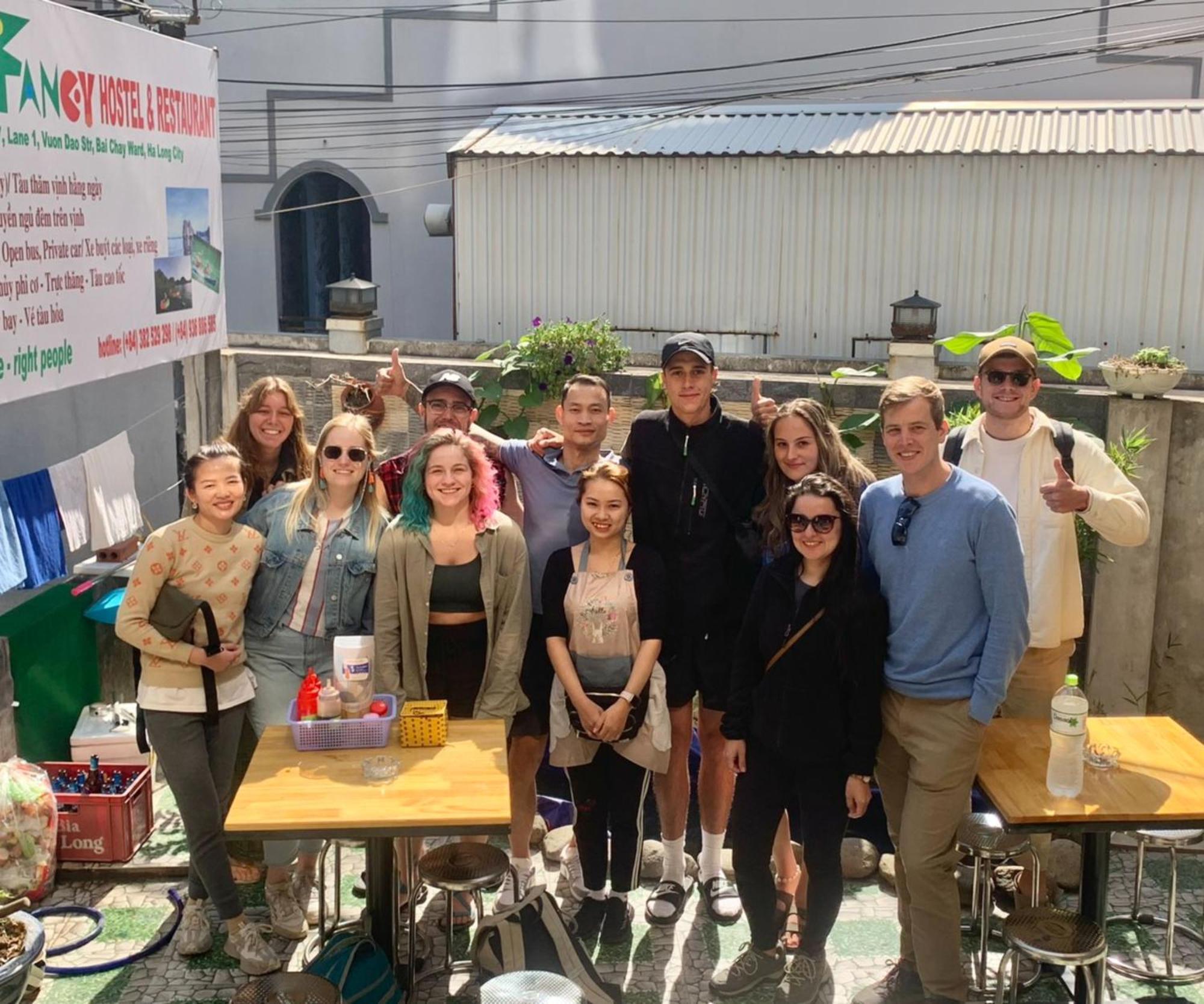Ha Long Fancy Hostel With Vegetarian And Vegan Restaurant Zewnętrze zdjęcie