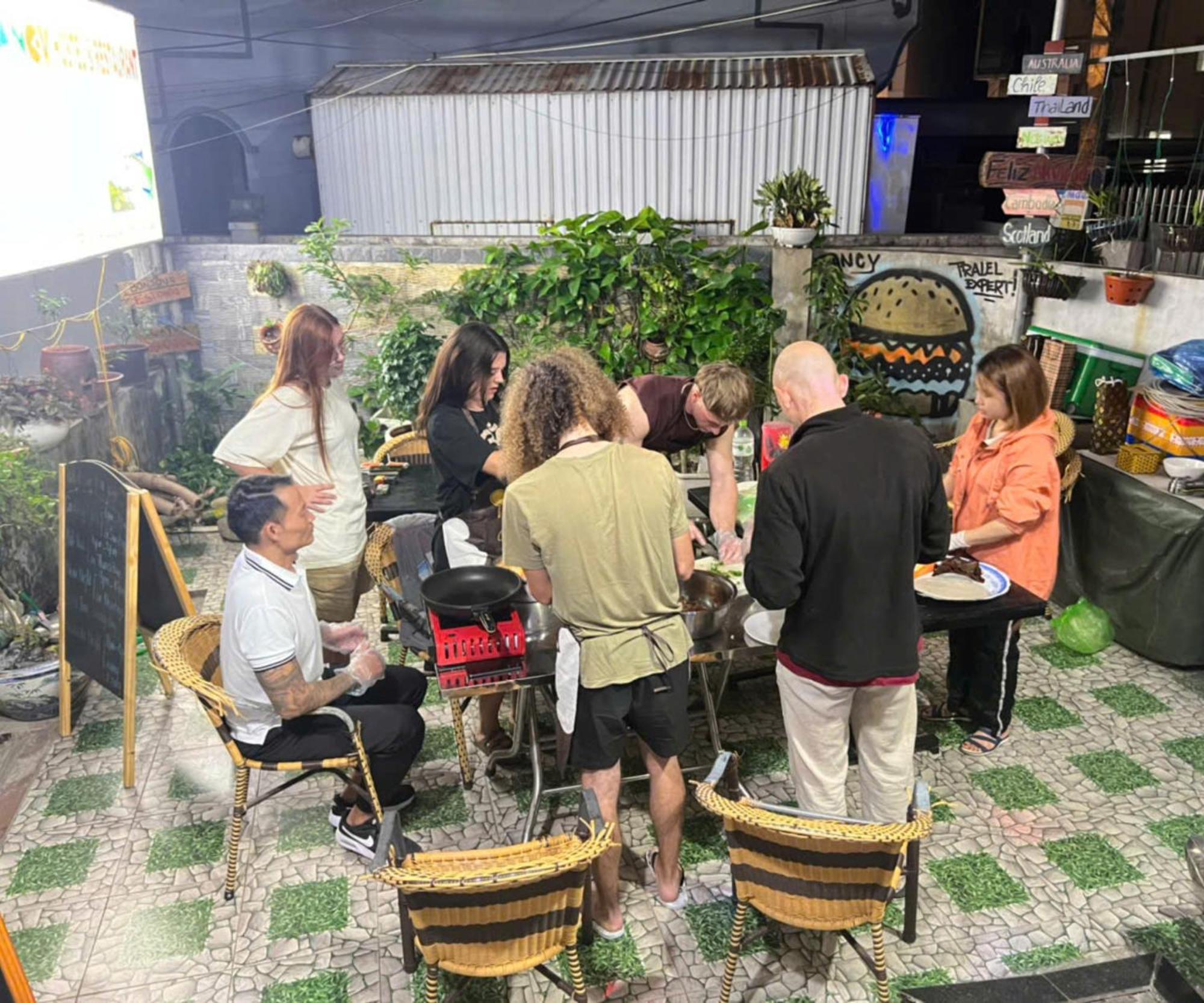 Ha Long Fancy Hostel With Vegetarian And Vegan Restaurant Zewnętrze zdjęcie
