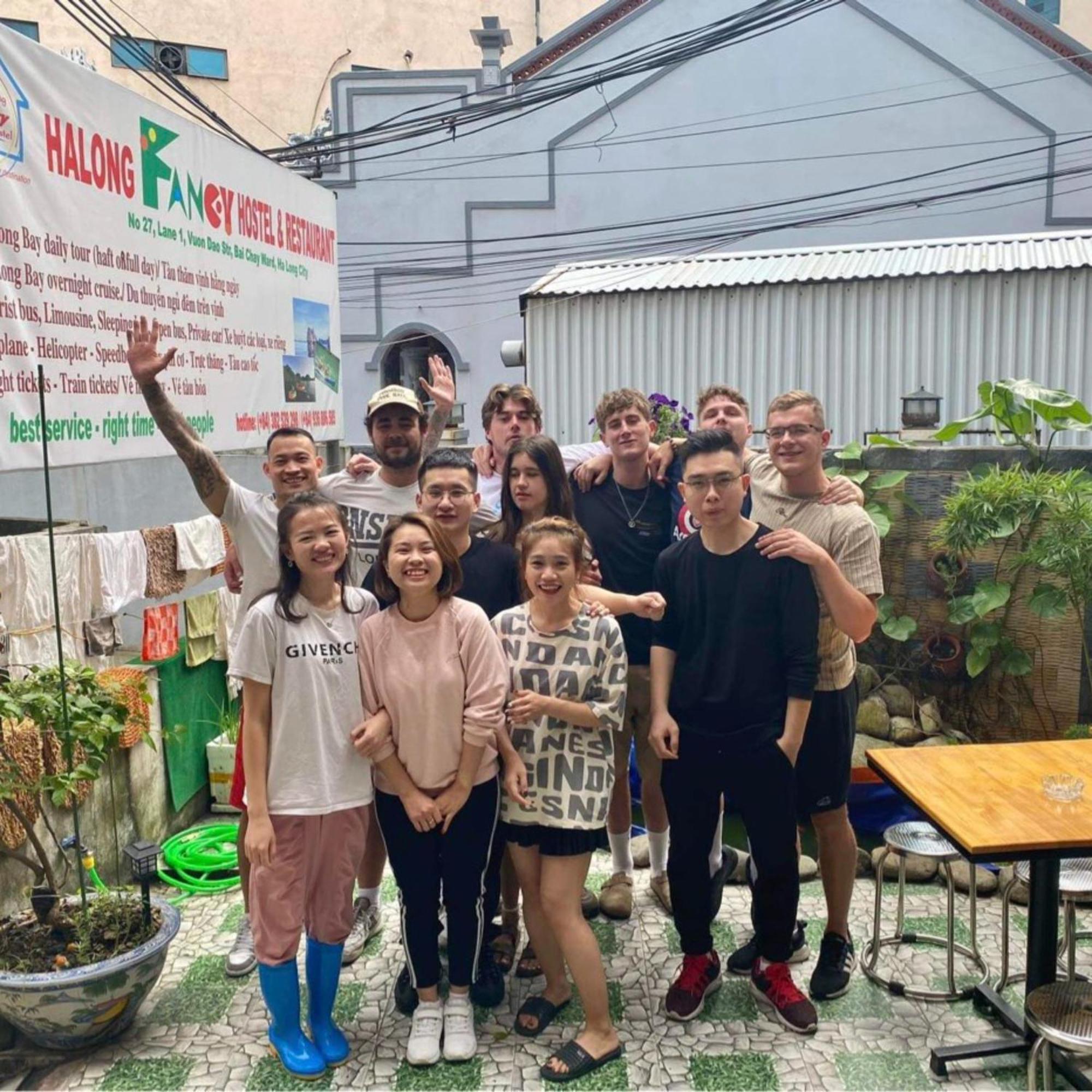 Ha Long Fancy Hostel With Vegetarian And Vegan Restaurant Zewnętrze zdjęcie